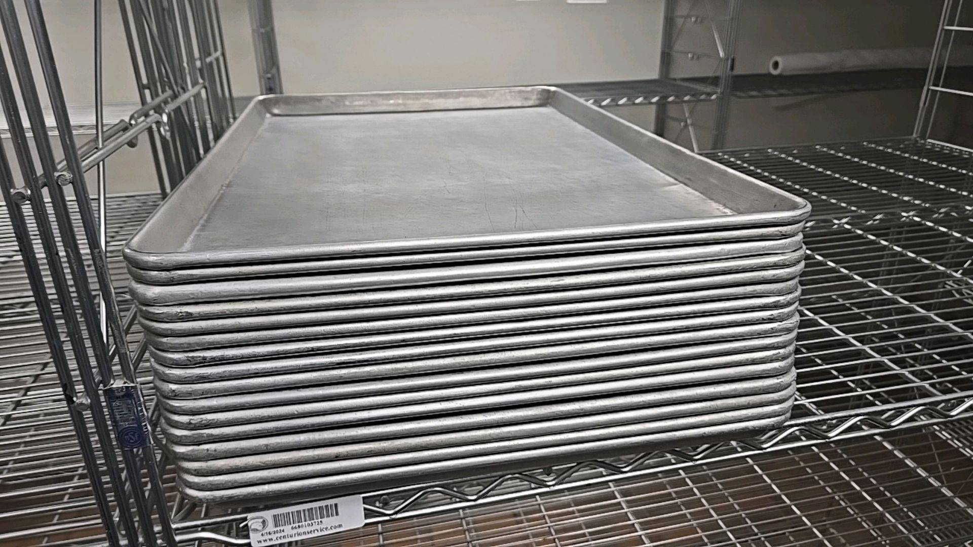 BAKING SHEETS