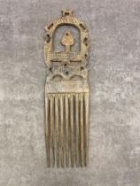 A fine ornamental figural Mali (formerly French Sudan) comb 41 cm long