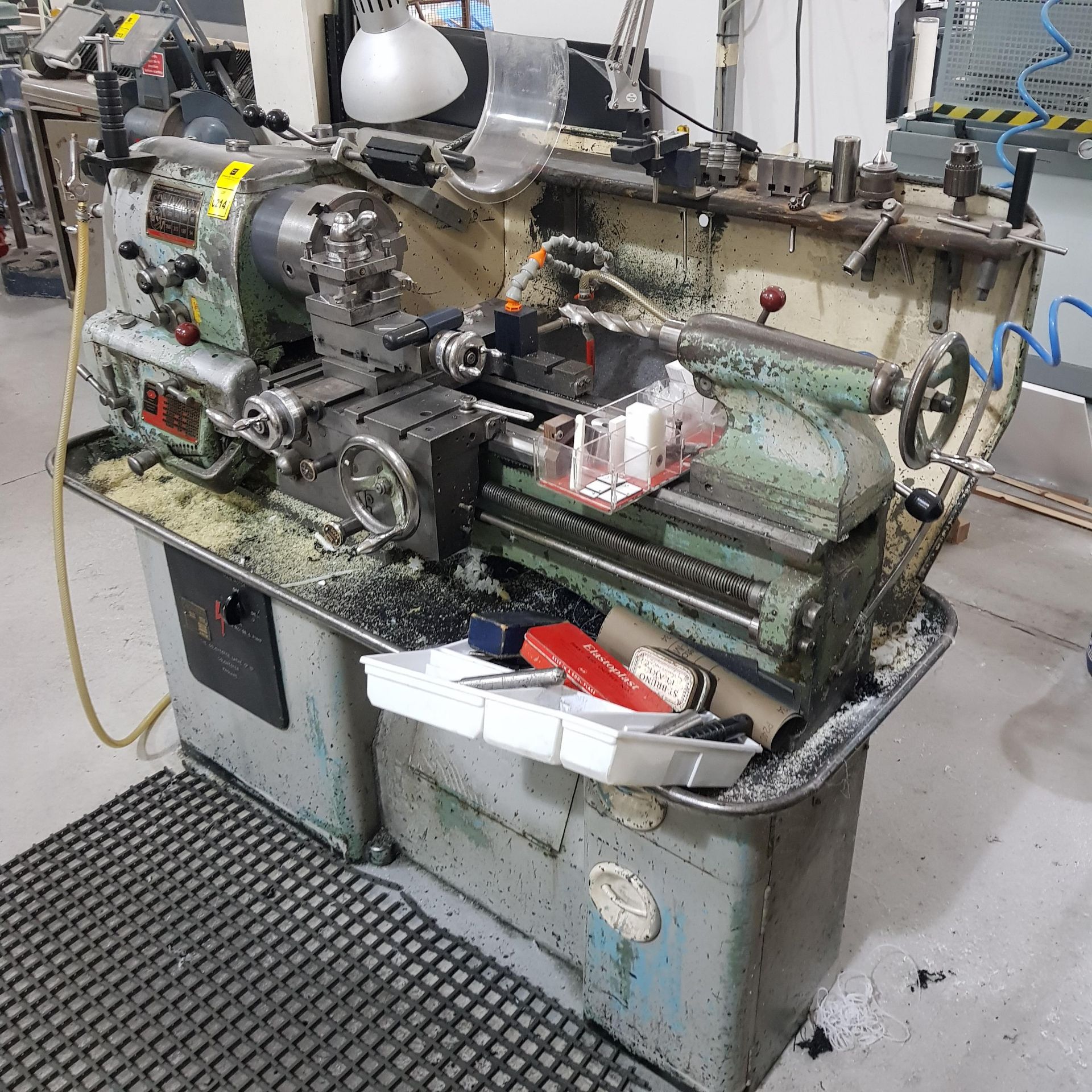 COLCHESTER STUDENT LATHE 6.5'' CENTRE HEIGHT AND 24' INCH BED LENGTH (ASSETS LOCATED IN DENTON, - Image 2 of 6