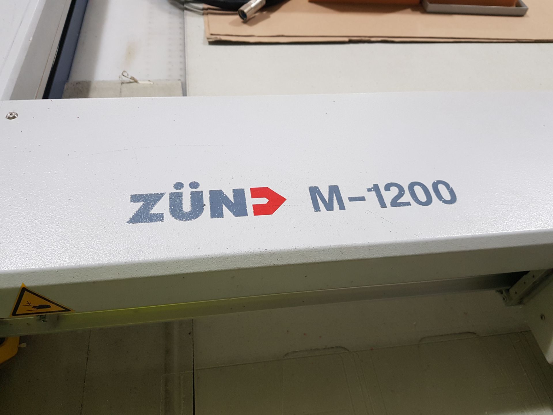 ZUND M 1200 DUAL HEAD FLATBED CNC DIGITAL ROUTER (M0120568) 1KW ROUTER HEAD (2006) & ADDITIONAL - Image 6 of 6