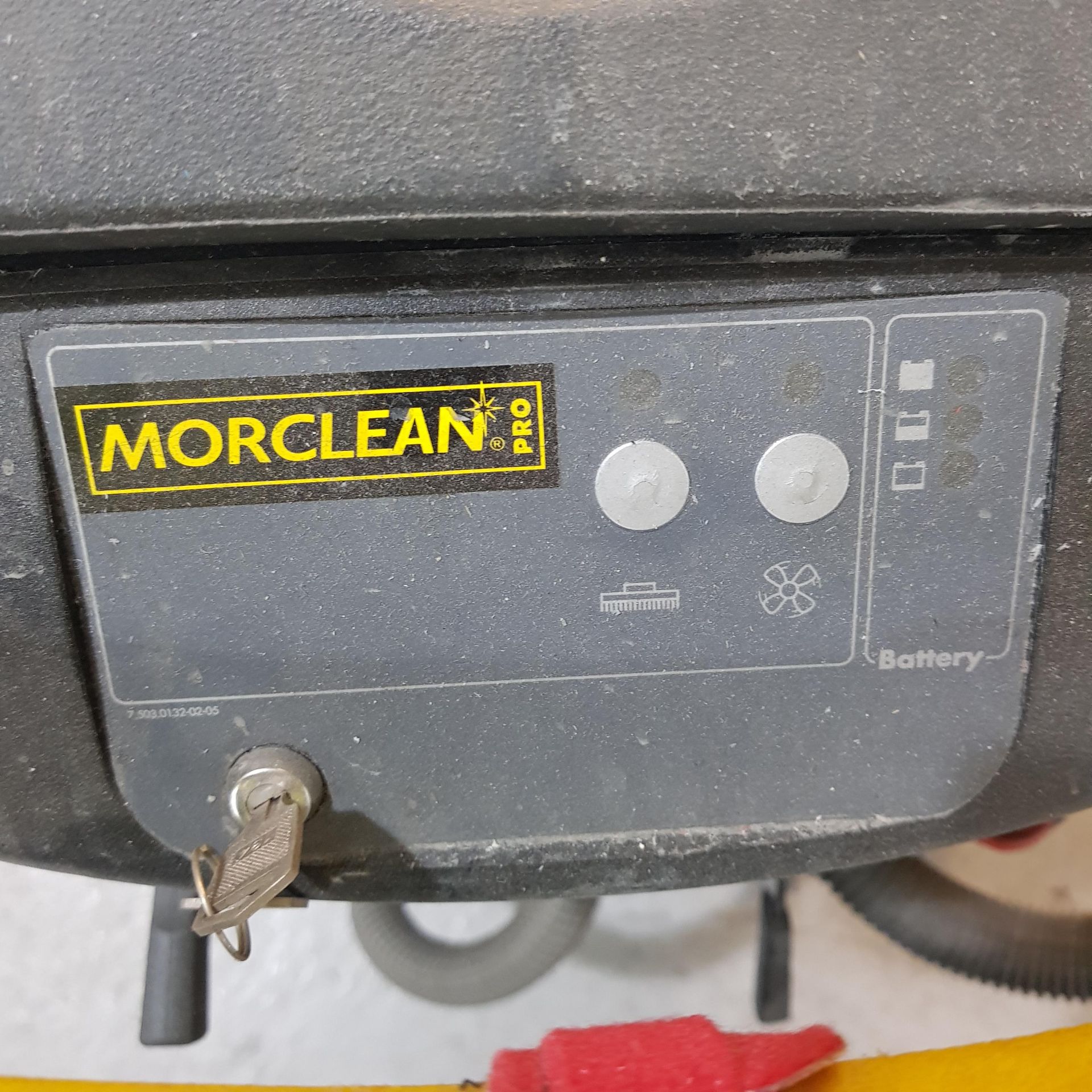 MORCLEAN COMMERCIAL FLOOR SCRUBBER/24V (ASSETS LOCATED IN DENTON, MANCHESTER. VIEWING STRICTLY BY - Image 4 of 5