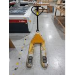 3 HAND HYDRAULIC PALLET TRUCKS - JUNGHEINRICH & 2 X UNBRANDED PALLET TRUCKS (ASSETS LOCATED IN