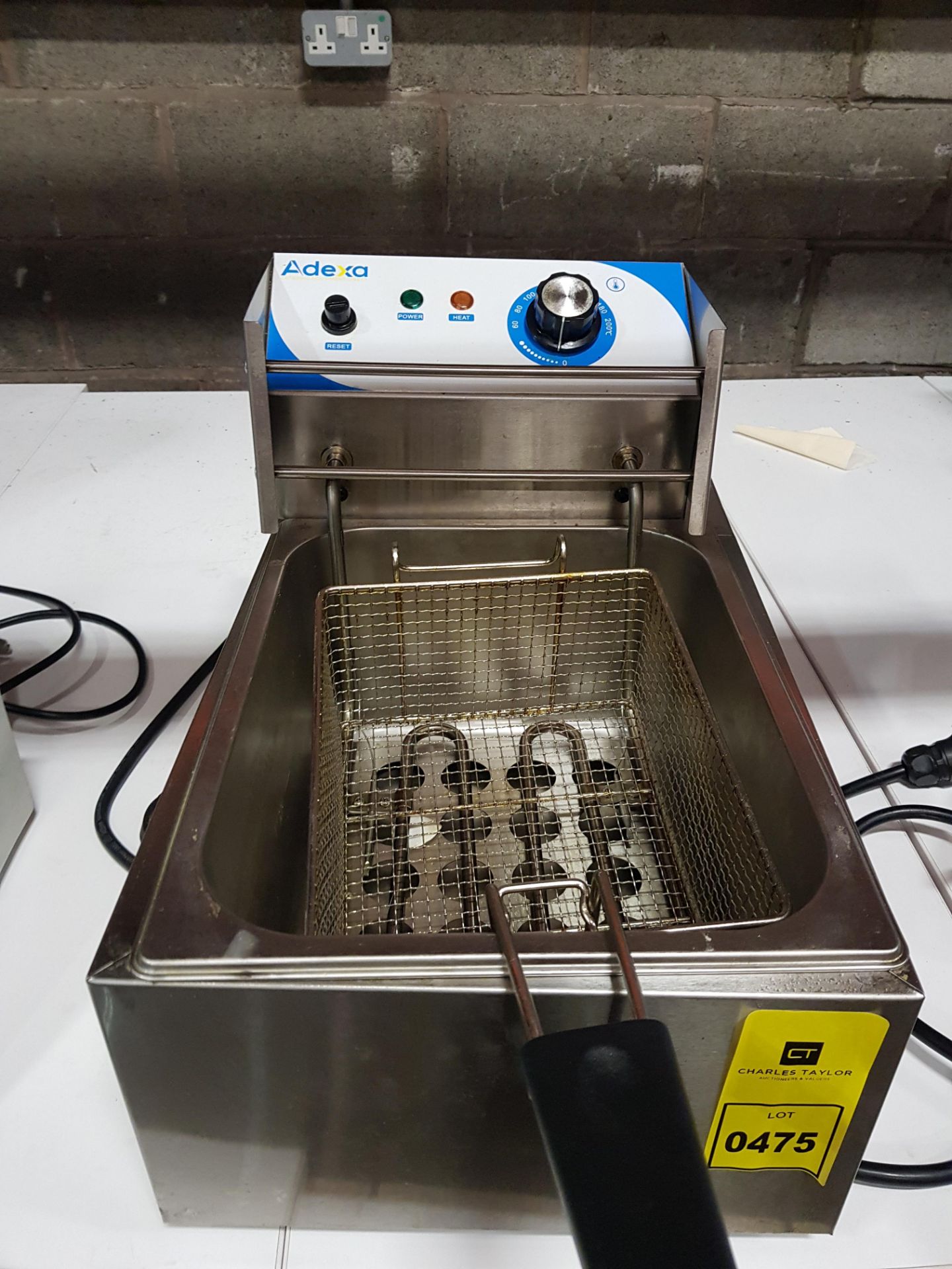 1 X USED ADEXA ELECTRIC FRYER ( MAREF81 )