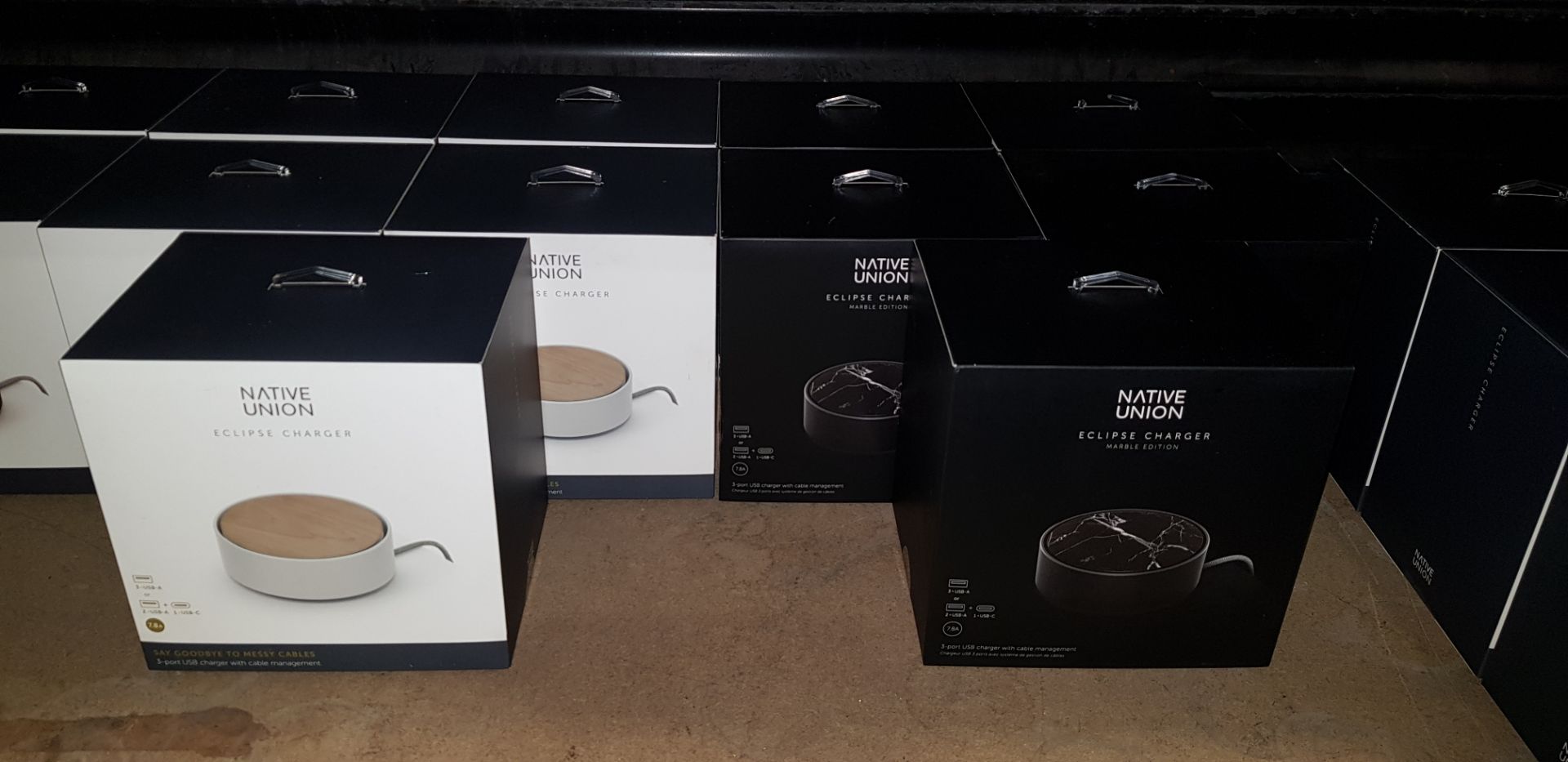 10 X BRAND NEW NATIVE UNION ECLIPSE CHARGER - 3-PORT USB CHARGER WITH CABLE MANAGEMENT - 7.8 AMP - Bild 2 aus 2