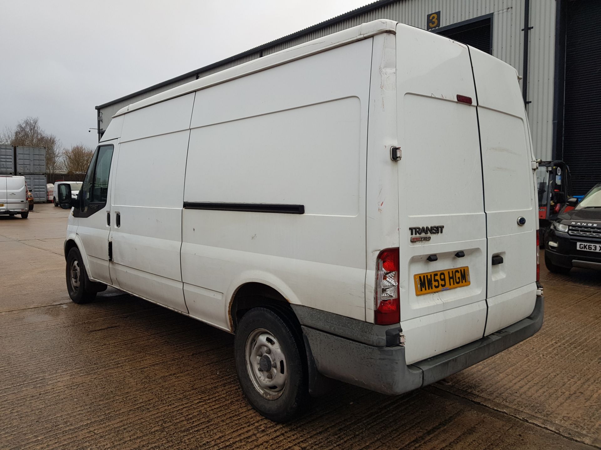 WHITE FORD TRANSIT 100 T350L RWD DIESEL PANEL VAN 2402CC FIRST REGISTERED 29/12/2009 REG: MW59HGM - Image 4 of 11