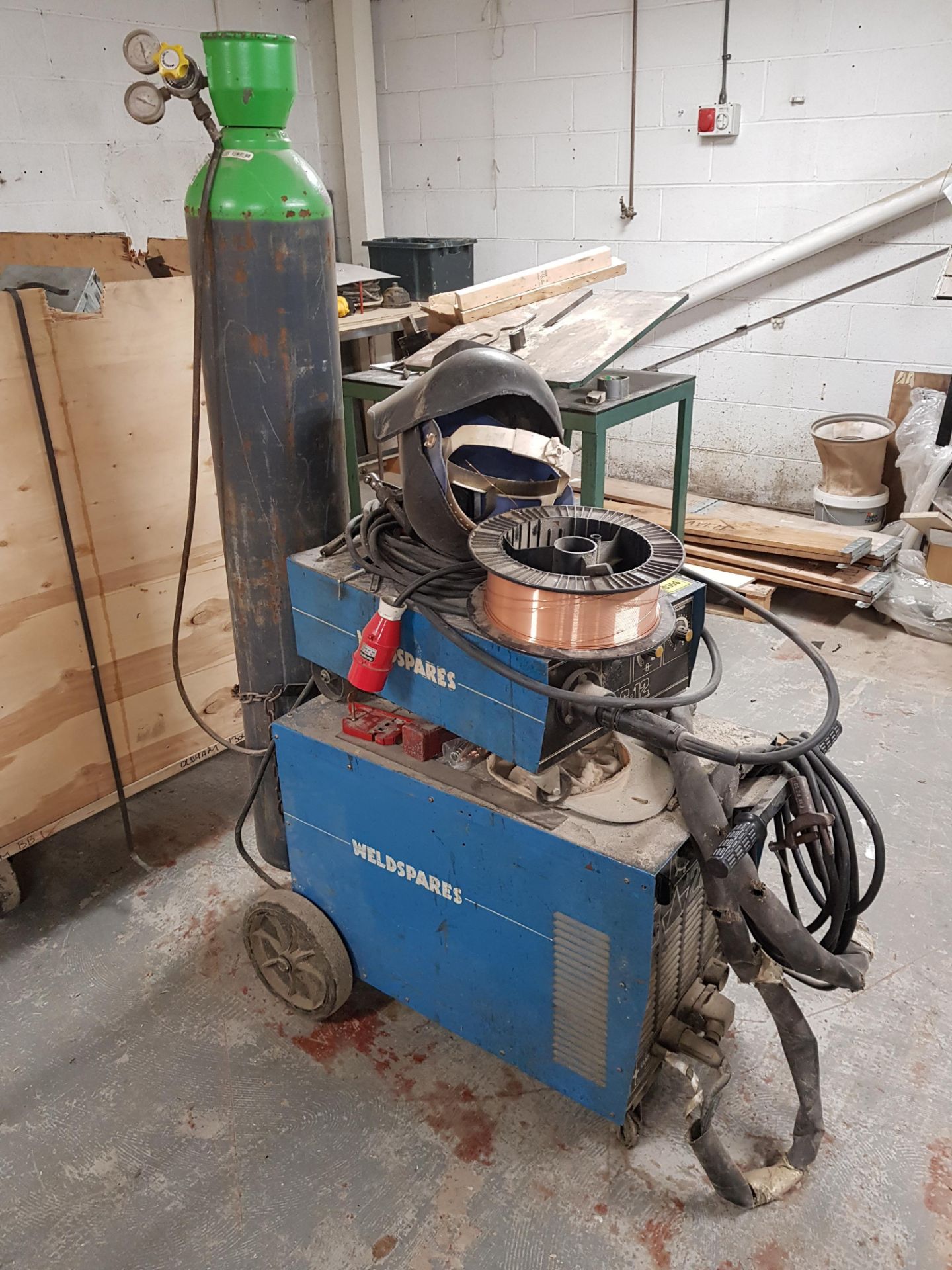 WELDSPARES S612 WELDER WITH ASSOCIATED WIRE & 3 WELDING MASKS *GAS NOT INCLUDED (ASSETS LOCATED IN