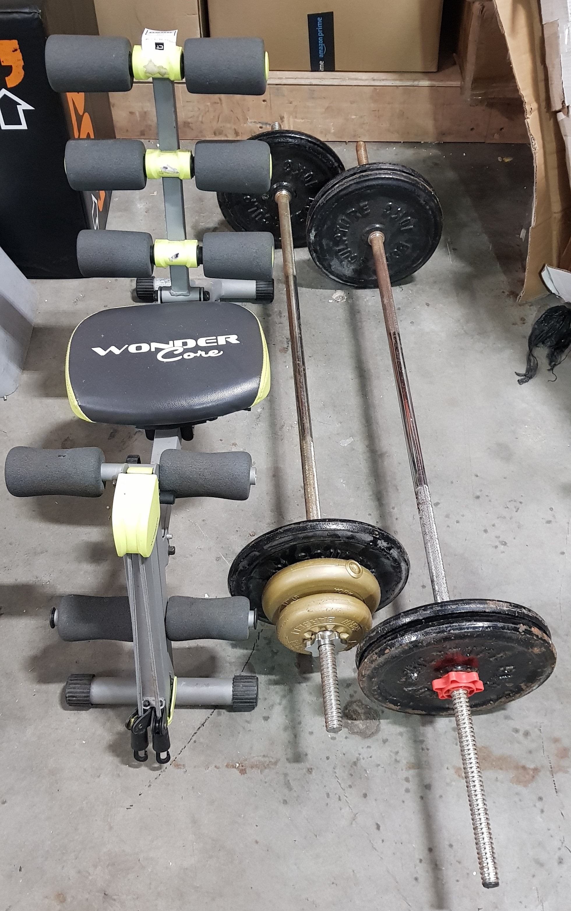 3 PIECE MIXED LOT CONTAINING 2 X METAL BARBELLS WITH PLATES INCLUDING 6 X 10 KG PLATES / 2 X 2.3