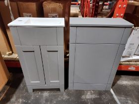 3 PIECE BRAND NEW MIXED BATHROOM LOT CONTAINING 1 X FREESTANDING 2 DOOR 460 VANITY UNIT IN GREY 1