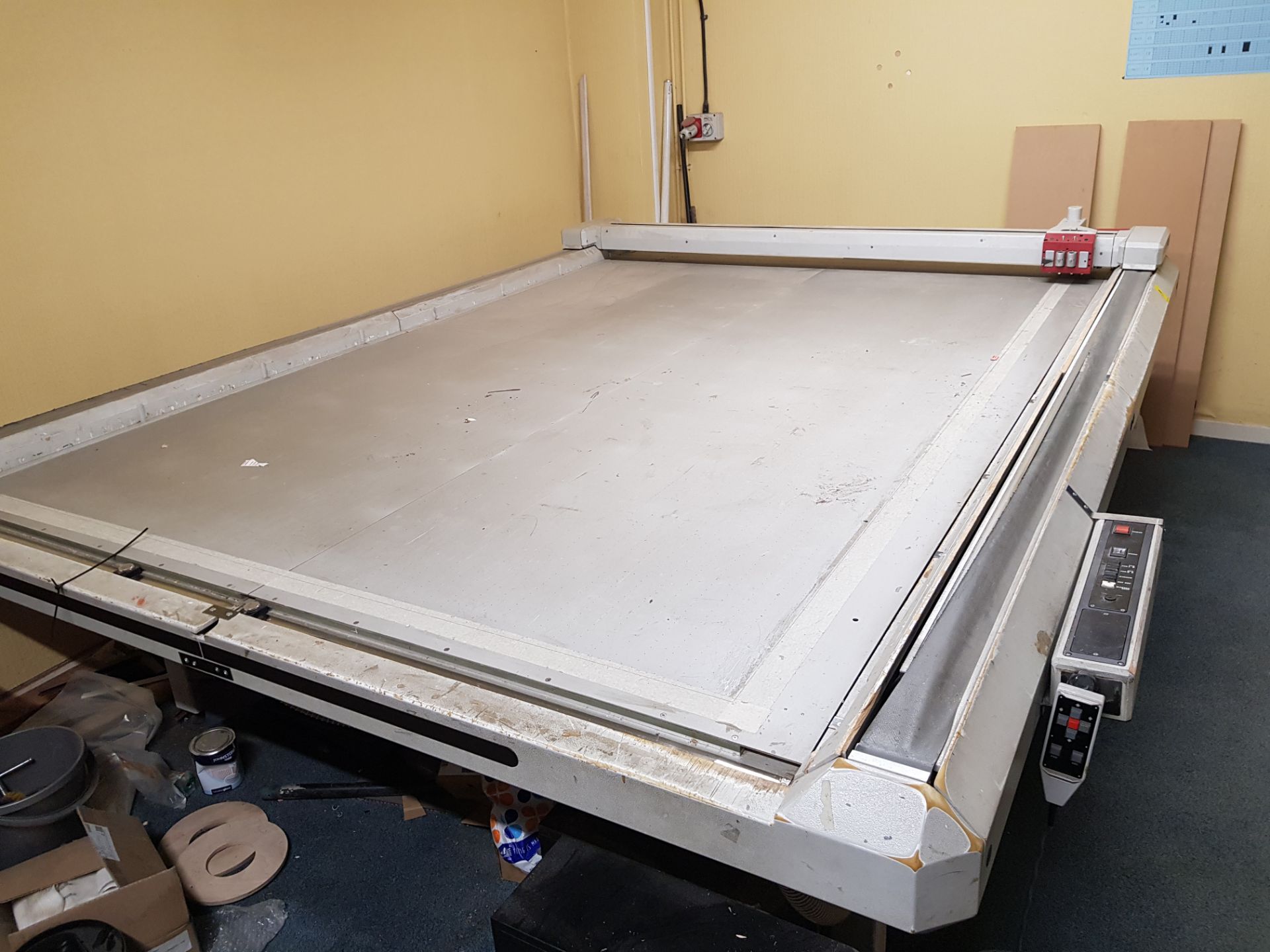 PLOTTER L2900MM X W2018MM *MUST BE STRIPPED DOWN BY CUSTOMER TO REMOVE* *** NOTE: ASSETS LOCATED - Image 2 of 2