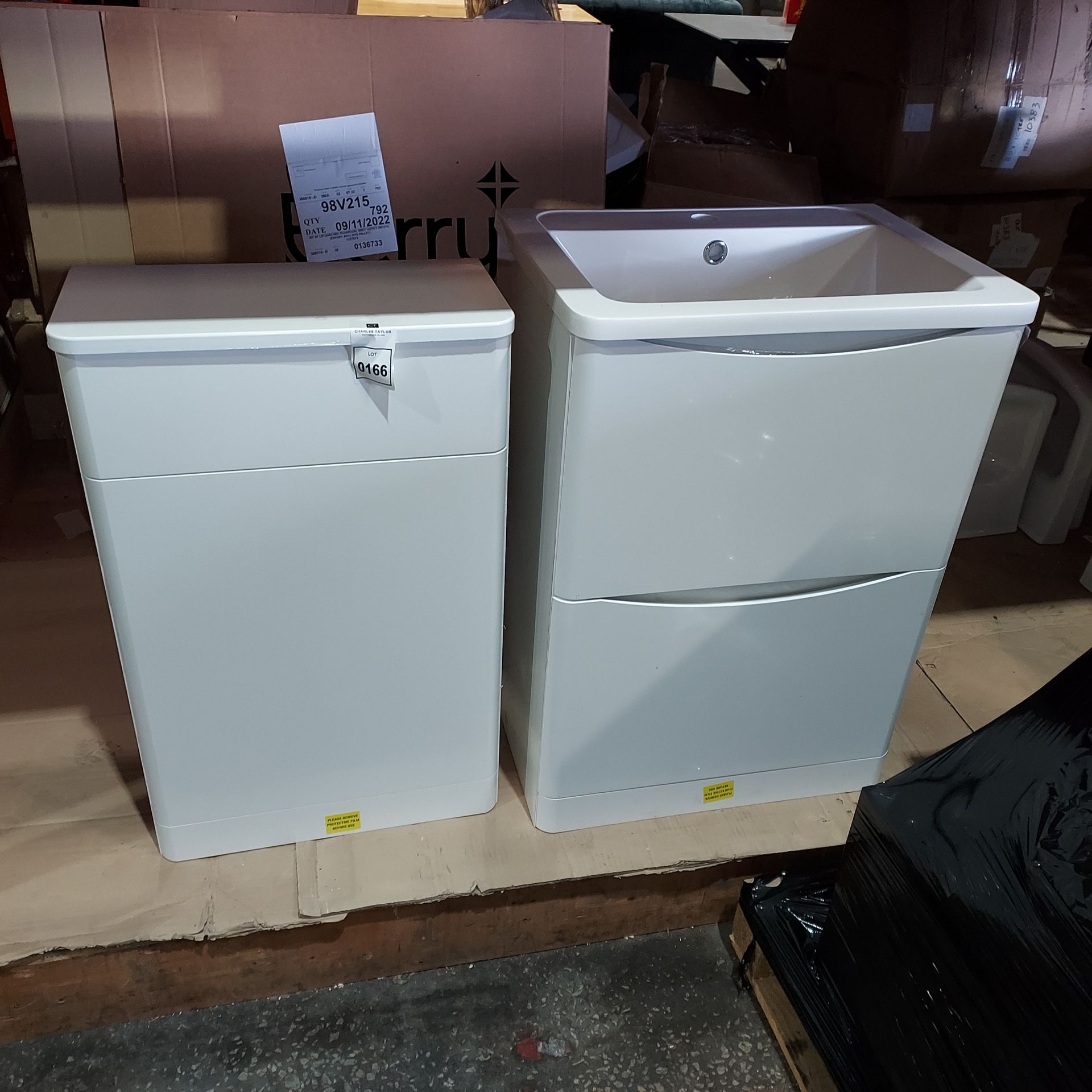 3 PIECE BRAND NEW BATHROOM LOT CONTAINING 1 X ELATION CAVALIER WC UNIT IN WHITE ( W 51 CM X D 25