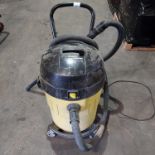 1 X USED COMMERCIAL KARCHER NT700 VACUUM - ON STAND WITH WHEELS