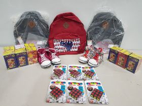 25 X PIECE BRAND NEW MIXED KIDS LOT CONTAINING 3 DESIGNER RETRO GOLA Y2K BACKPACKS , 6 KIDS CONVERSE