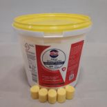 23 X BRAND NEW 3KG TUBS NILCO CITRUS URINAL BLOCKS - DEODORISES - FRESHENS - APPROX 150 BLOCKS PER