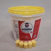 23 X BRAND NEW 3KG TUBS NILCO CITRUS URINAL BLOCKS - DEODORISES - FRESHENS - APPROX 150 BLOCKS PER