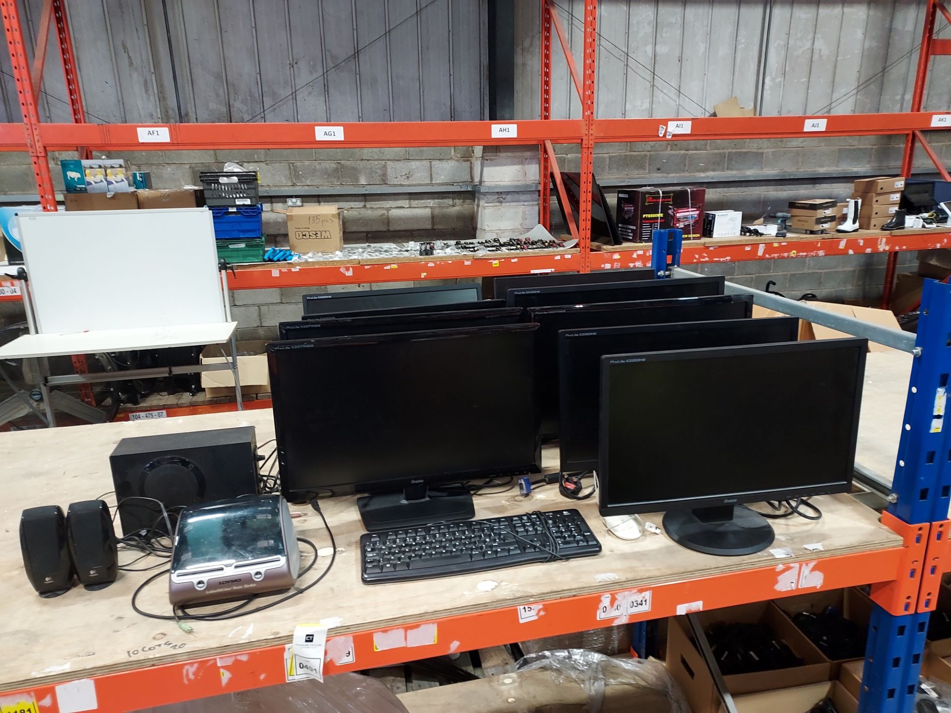 13 PIECE MIXED IT LOT CONTAINING 9 X IIYAMA MONITORS /1 X DYMO LABEL WRITER TWIM TURBO / LOGITECH