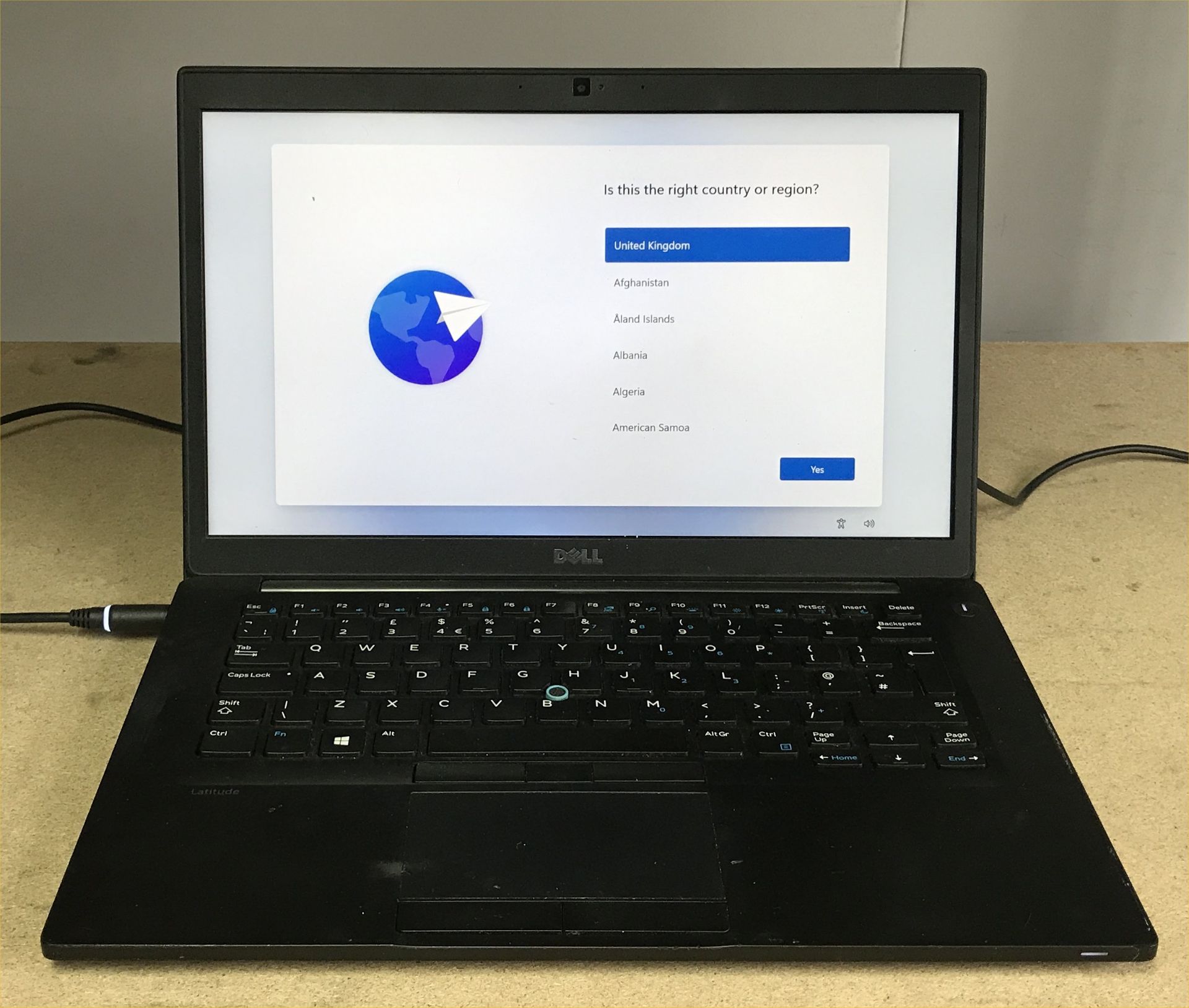 DELL LATITUDE 7480 LAPTOP, INTEL i7-7600U CPU, 8GB RAM, 256 GB SSD (DATA WIPED & WINDOWS 11