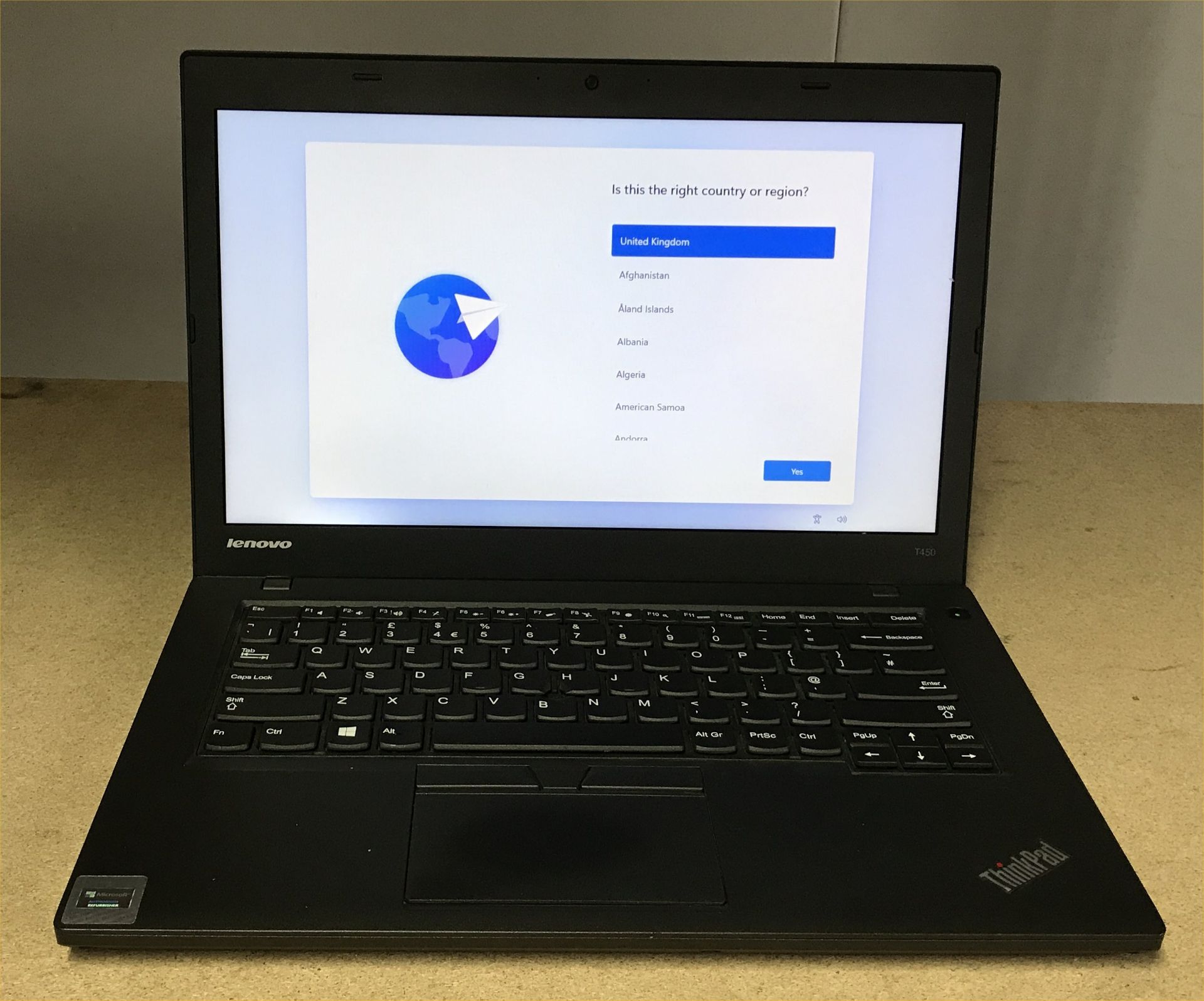 LENOVO T450 LAPTOP - INTEL Is-5300 CPU, 8GB RAM, 128GB SSD WITH CHARGER - DATA WIPED & WINDOWS 11