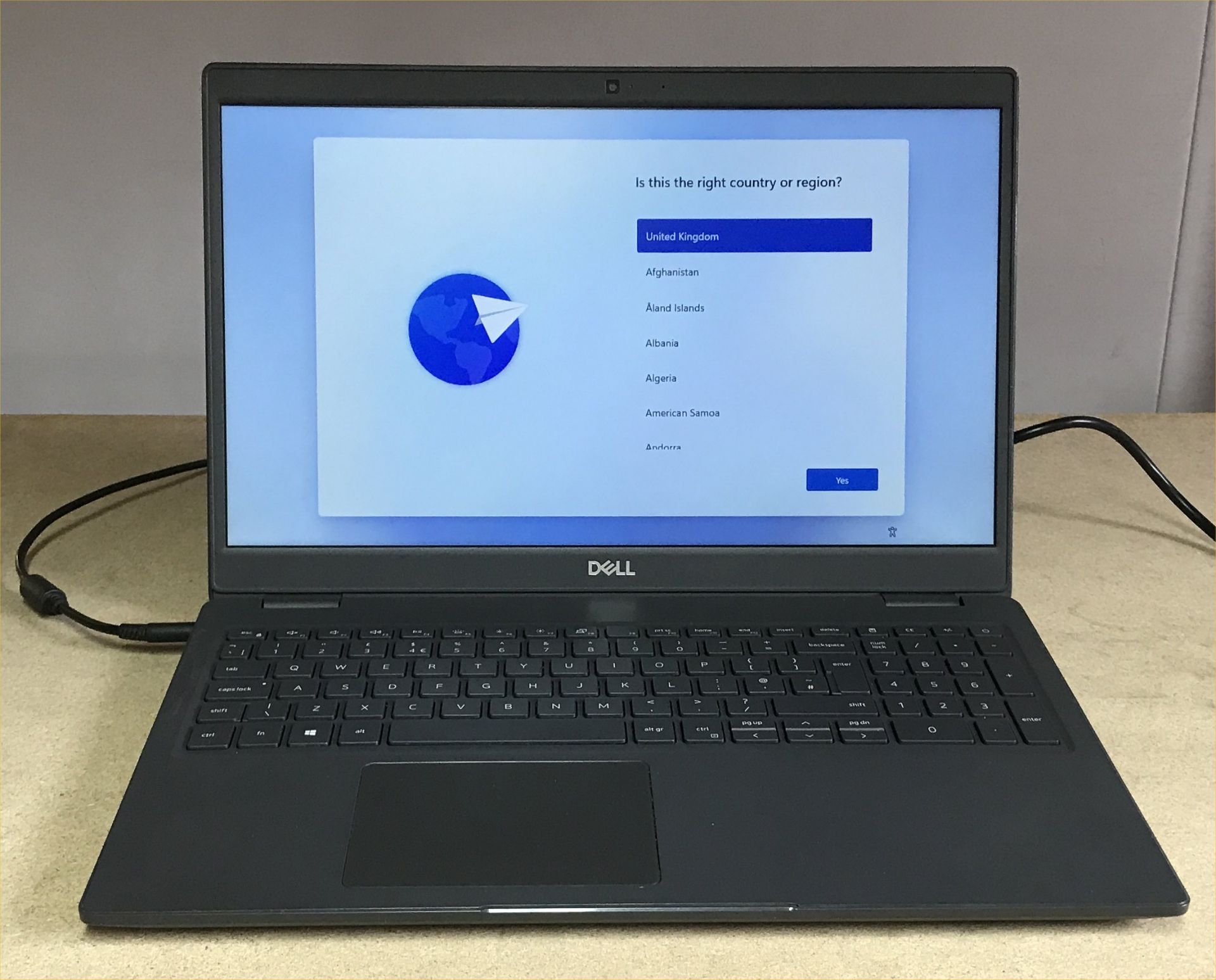 DELL LATITUDE 3510 LAPTOP, INTEL i5-10210U CPU, 8GB RAM, 1TB HDD WITH CHARGER (DATA WIPED &