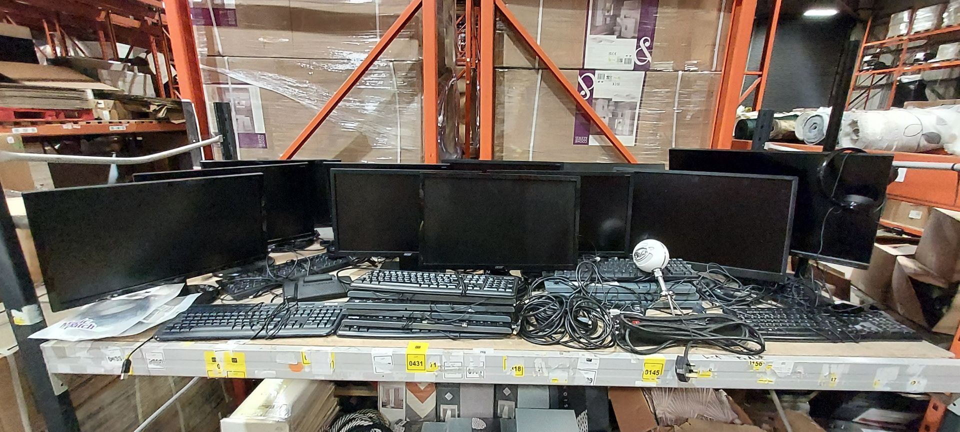 30+ PIECE MIXED IT LOT CONTAINING 10 ACER COMPUTER MONITOS 2018, 1 LARGE ACER MONITOR, VARIOUS