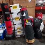 6 PIECE MIXED BOXING LOT CONTAINING 1 X LONSDALE 4 FT BOXING BAG / 2 X LONSDALE 3 FT BOXING BAG /