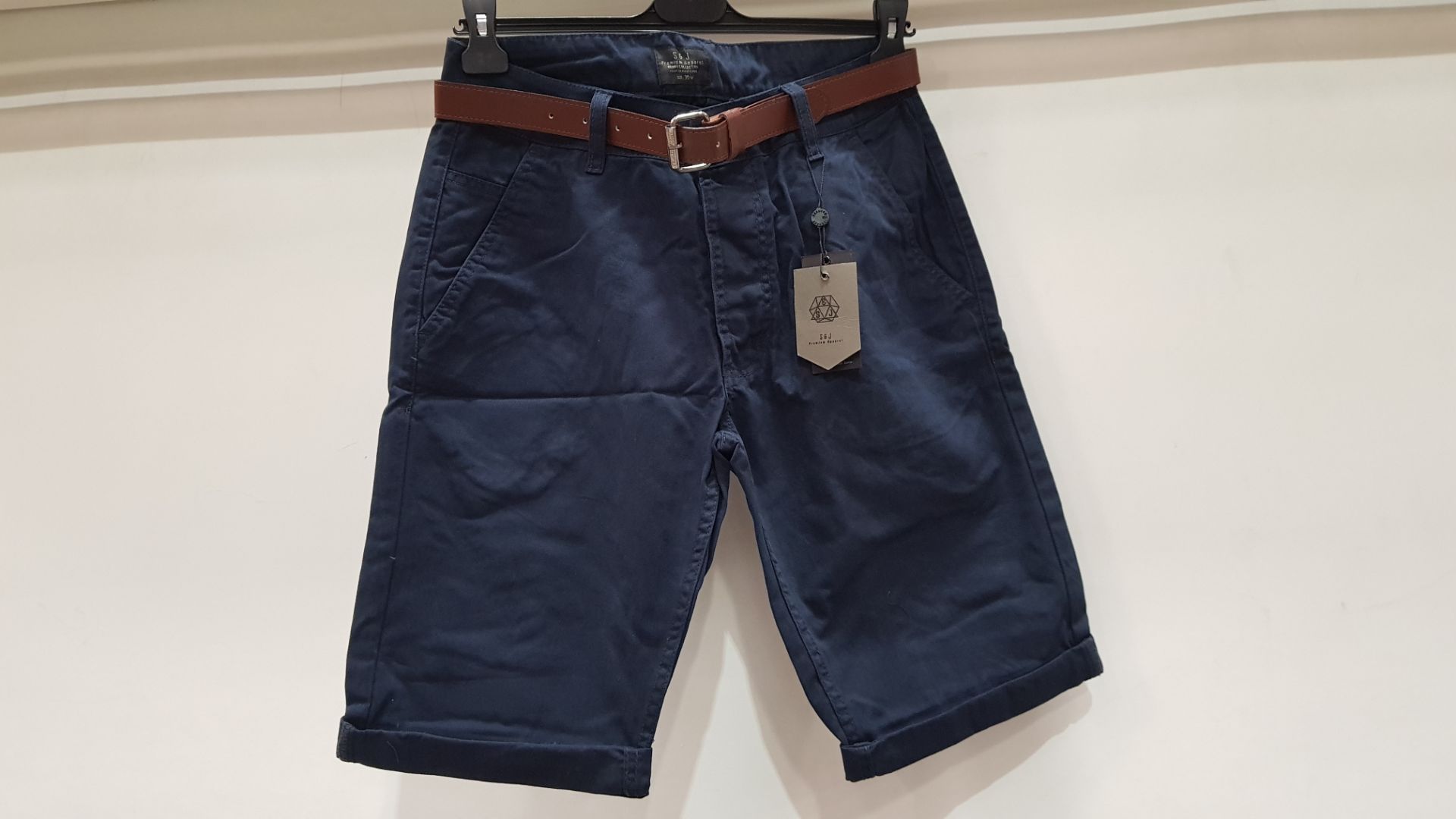 8 X BRAND NEW S & J CHINO SHORTS WITH BELT SIZE 30W IN NAVY - RRP EACH £29.99 TOTAL £239.92