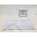 20 X BRAND NEW MUSBURY SOFT 'N' DRY BATH TOWELS IN SILVER COLOUR (SIZE : 100 X 150 CM ) - IN 2 BOX