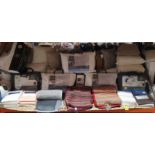 30+ BRAND NEW MIXED BEDDING LOT THIS INCLUDES THE FINE BEDDING COMPANY BREATHE PILLOWS SIZE 74 X