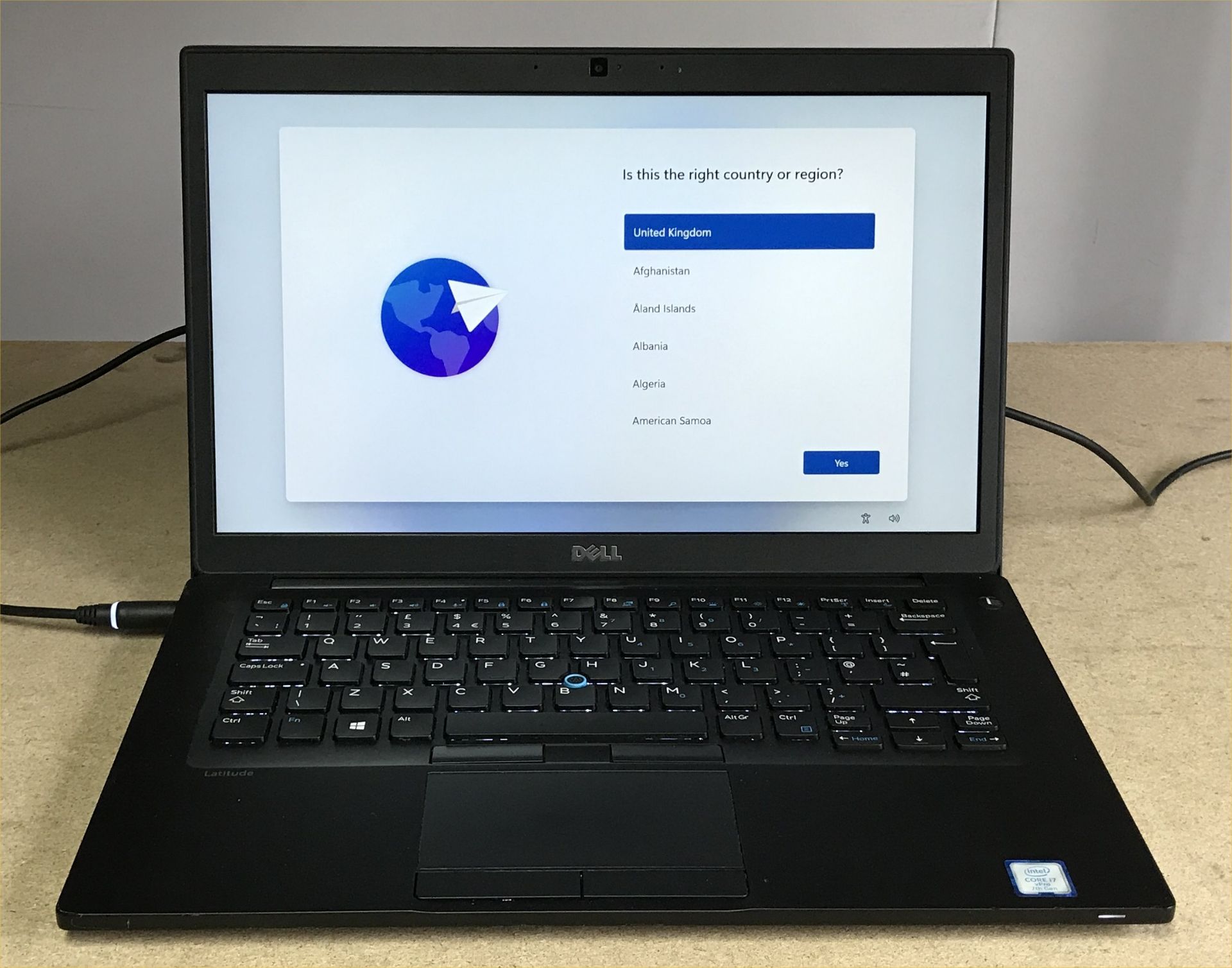 DELL LATITUDE 7480 LAPTOP, INTEL i7-7600U CPU, 8GB RAM, 256 GB SSD (DATA WIPED & WINDOWS 11