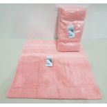 30 X BRAND NEW MUSBURY SOFT 'N' DRY BATH TOWELS IN ROSE COLOUR (SIZE : 70 X 135 CM ) - IN 2 BOX