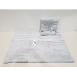 20 X BRAND NEW MUSBURY SOFT 'N' DRY BATH TOWELS IN SILVER COLOUR (SIZE : 100 X 150 CM ) - IN 2 BOX