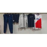 9 X BRAND NEW MIXED LOT CONTAINING 4 CASTORE RANGERS MONOBRAND CORE JOGGERS IN BLUE SIZES 3 XL , 1