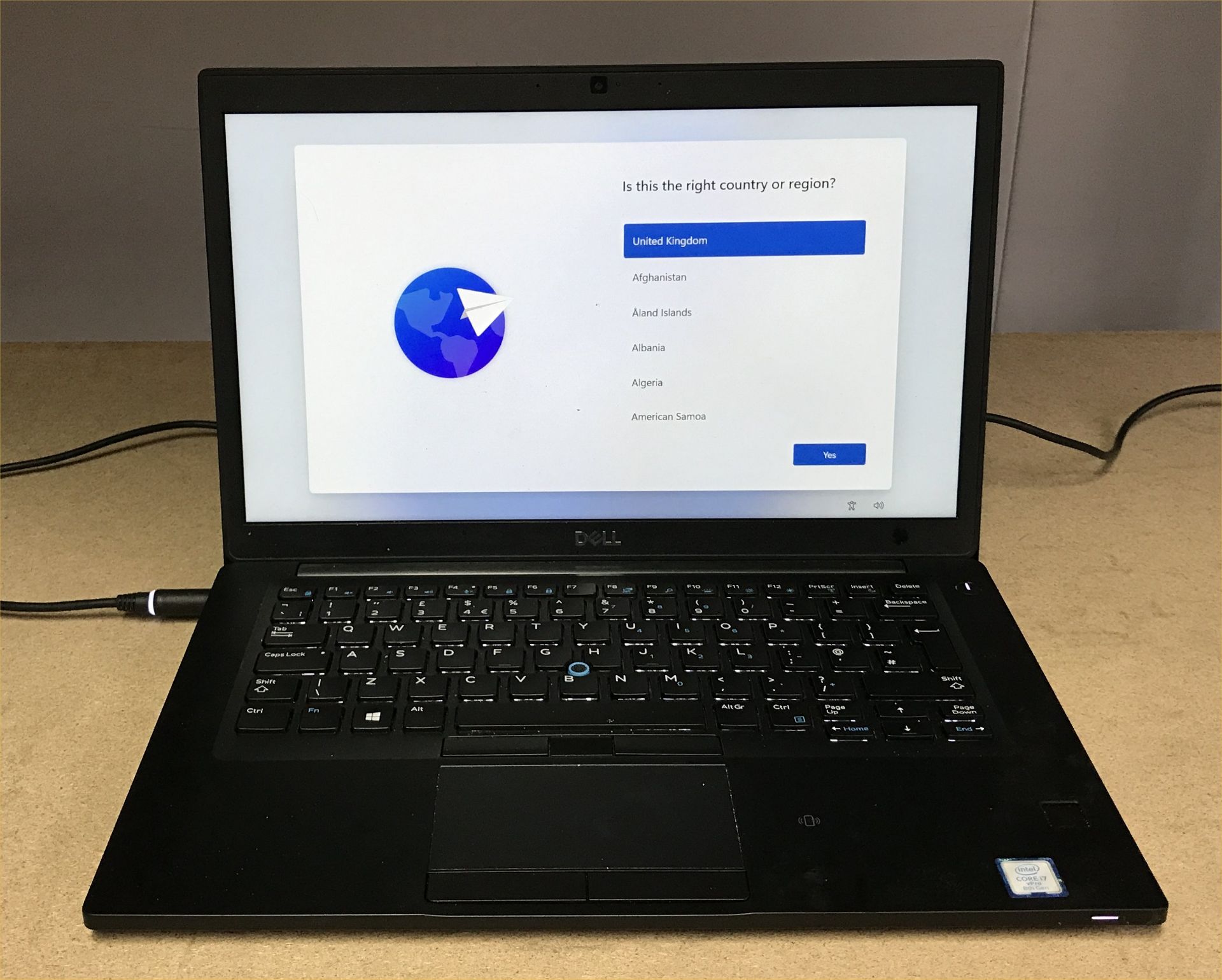 DELL LATITUDE 7450 LAPTOP, INTEL I7-8650U CPU, 8GB RAM, 256GB SSD, DATA WIPED WITH WINDOWS 11