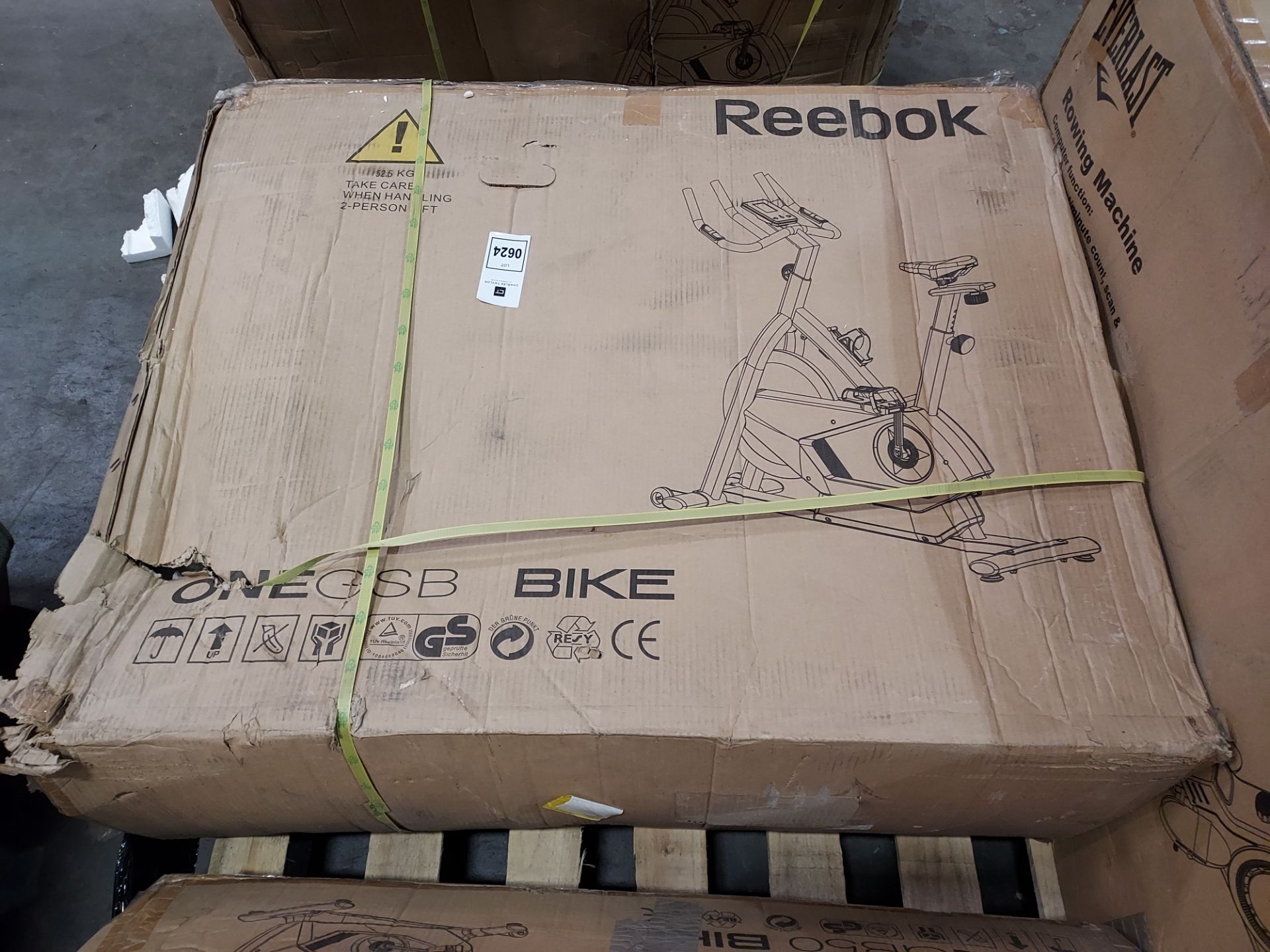1 X BRAND NEW FACTORY SEALED REEBOK GSB IND X BIKE 00 IN BLACK GROSS WEIGHT 52.5 KGS (NOTE BOX IS - Image 2 of 2