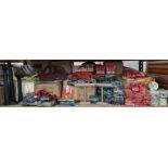 1000+ PIECE BRAND NEW MIXED LOT CONTAINING WINE CARRIER BAGS , JEWELLERY DISPLAY STANDS , CLEANING