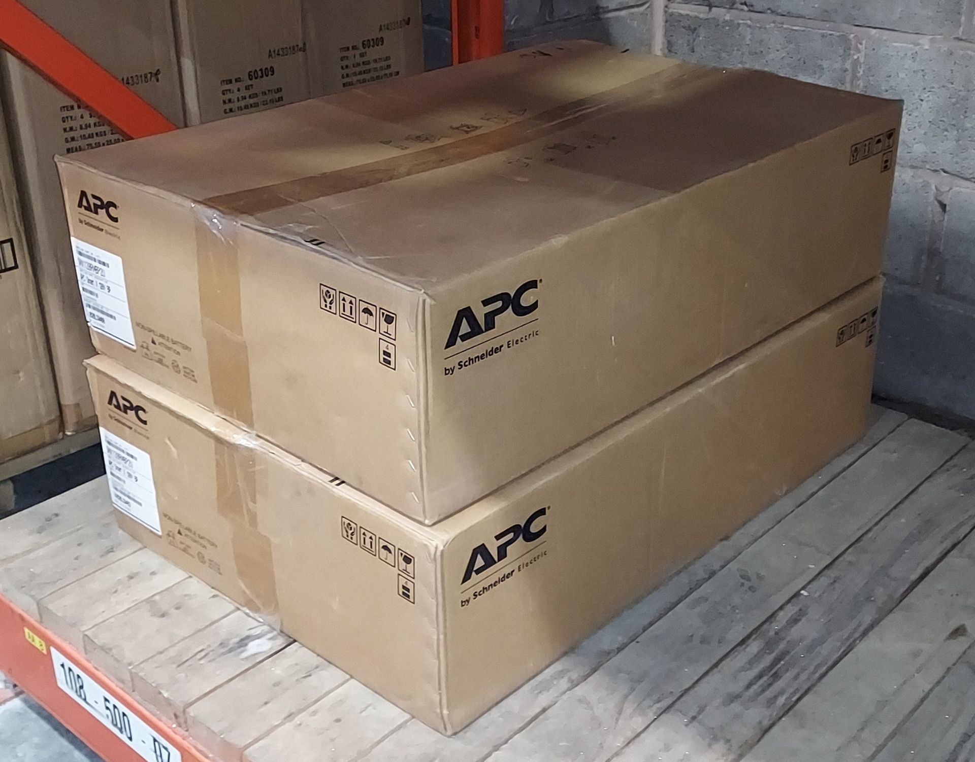 1 X APC SMART X UPS 120V RACK MOUNT BATTERY PACK - PN: SMX120RMBP2U - IN ORIGINAL BOX (NO RACK - Image 2 of 2