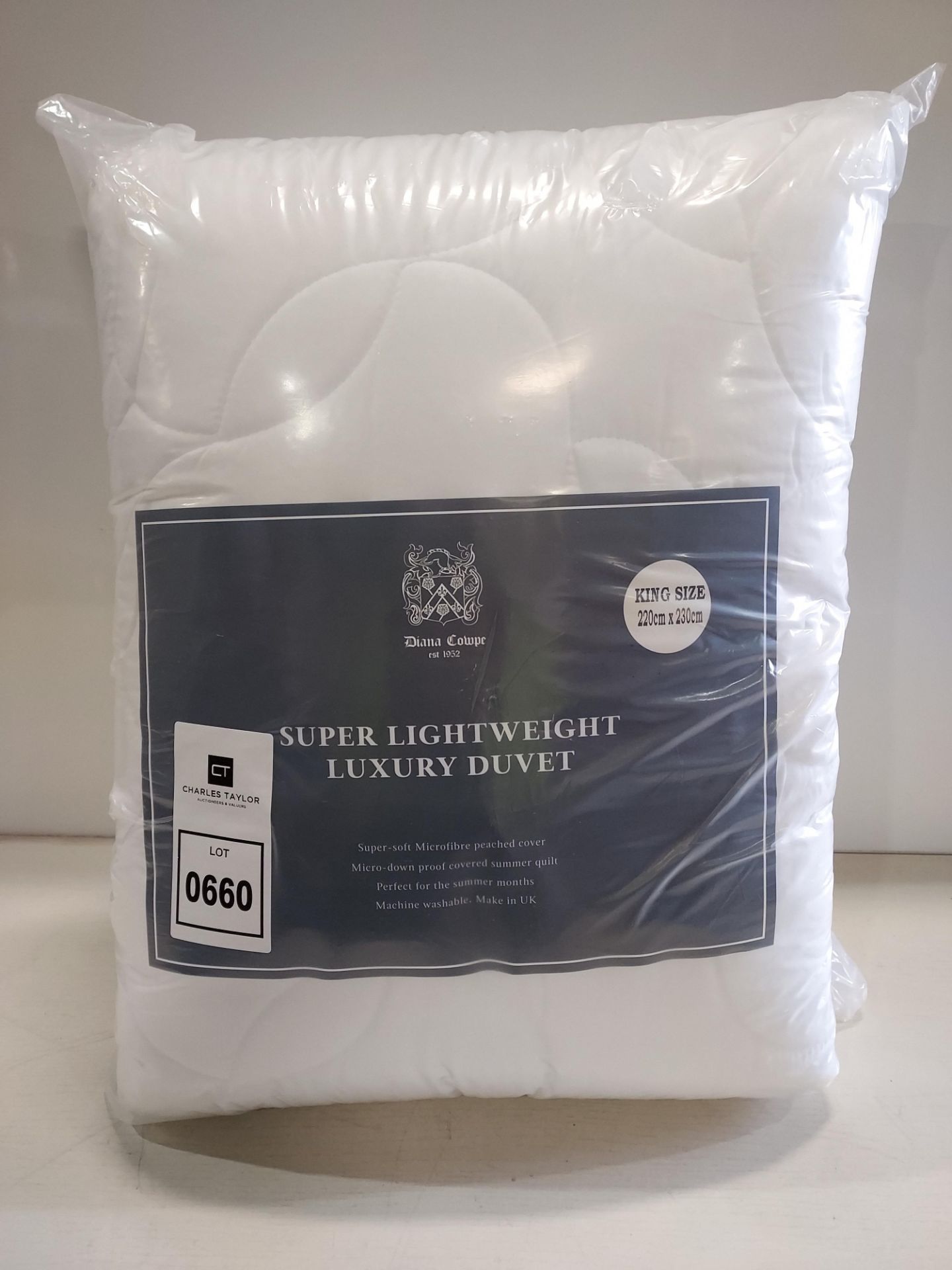 4 X BRAND NEW DIANA COMPE SUPER LIGHTWEIGHT LUXURY DUVET - WASHABLE - ALL IN KING SIZE (220 X 230 CM