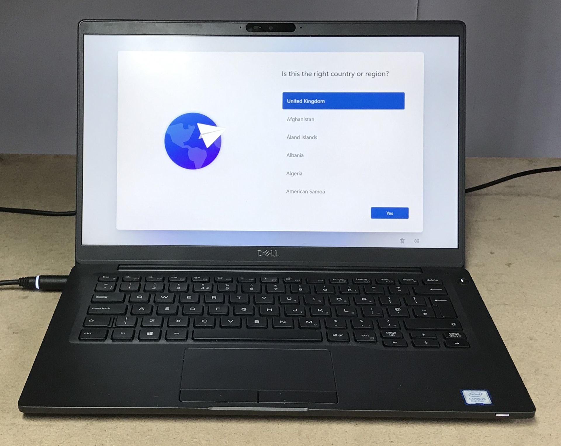 DELL LATITUDE 7400 LAPTOP, INTEL I5-8265U CPU, 8GB RAM, 256GB SSD, DATA WIPED WITH WINDOWS 11