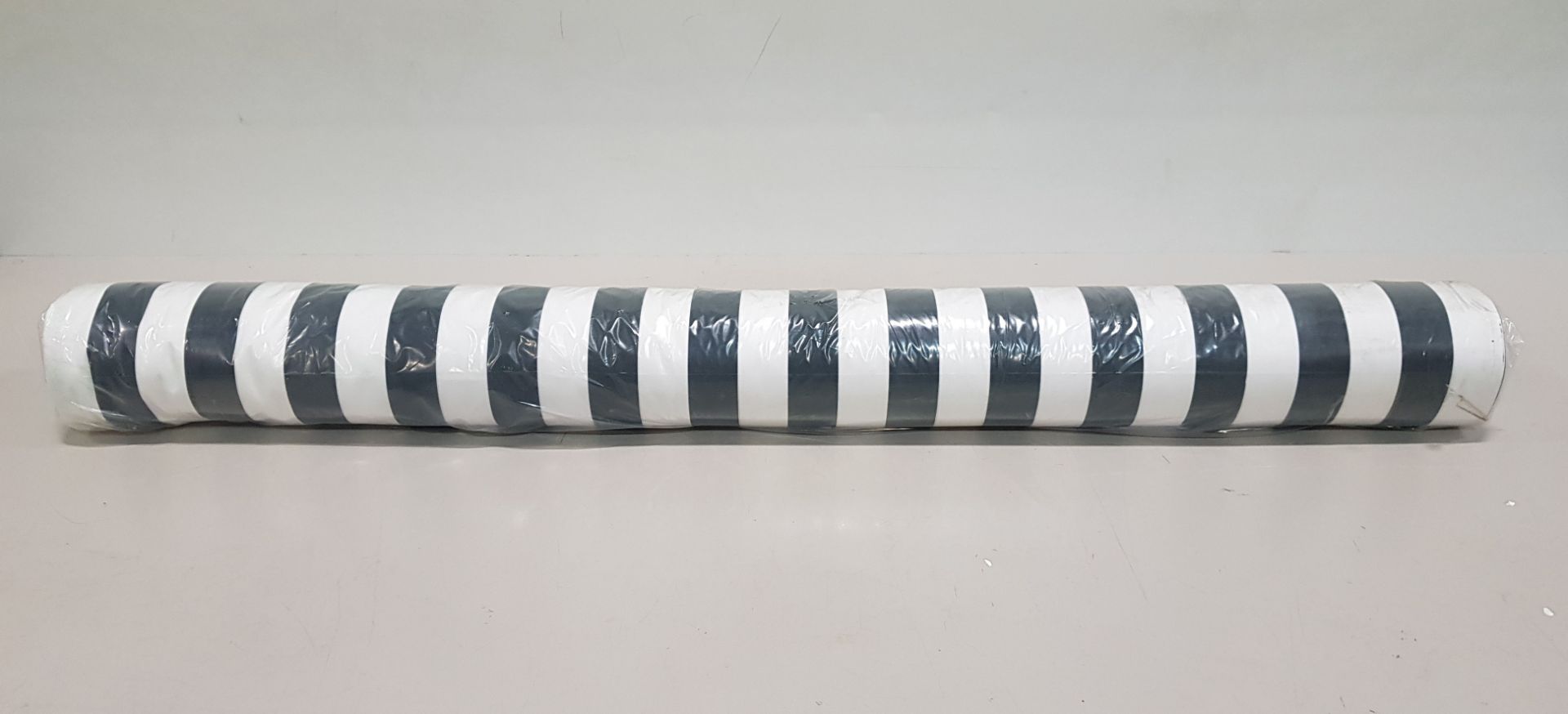 1 X ROLL OF FABRIC IN BLACK AND WHITE LINED DESIGN - THE LENGTH 50 M - RRP £12.99 / M - TOTAL £649.