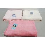 30 X BRAND NEW MIXED MUSBURY AND ACCENTS SUPERSOFT N DRY BATH TOWELS - IN VARIOUS COLOURS AND