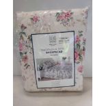 12 X BRAND NEW DIANA COMPE TRADITIONAL FITTED BEDSPREAD - IN ROSE GARDEN DESIGN - ALL IN DOUBLE