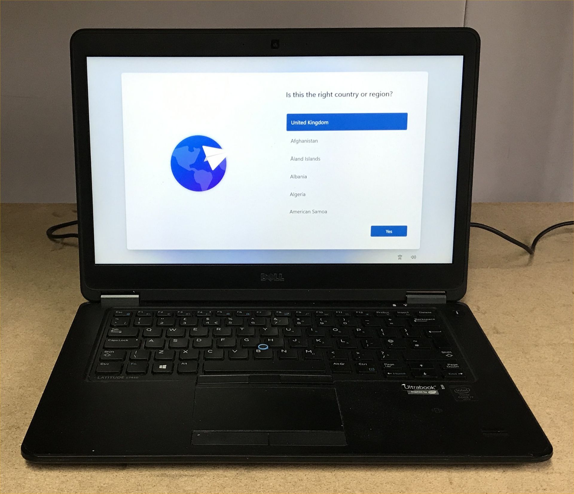 DELL LATITUDE E7450 LAPTOP, INTEL I7-5600U CPU, 8GB RAM, 256GB SSD, DATA WIPED WITH WINDOWS 11