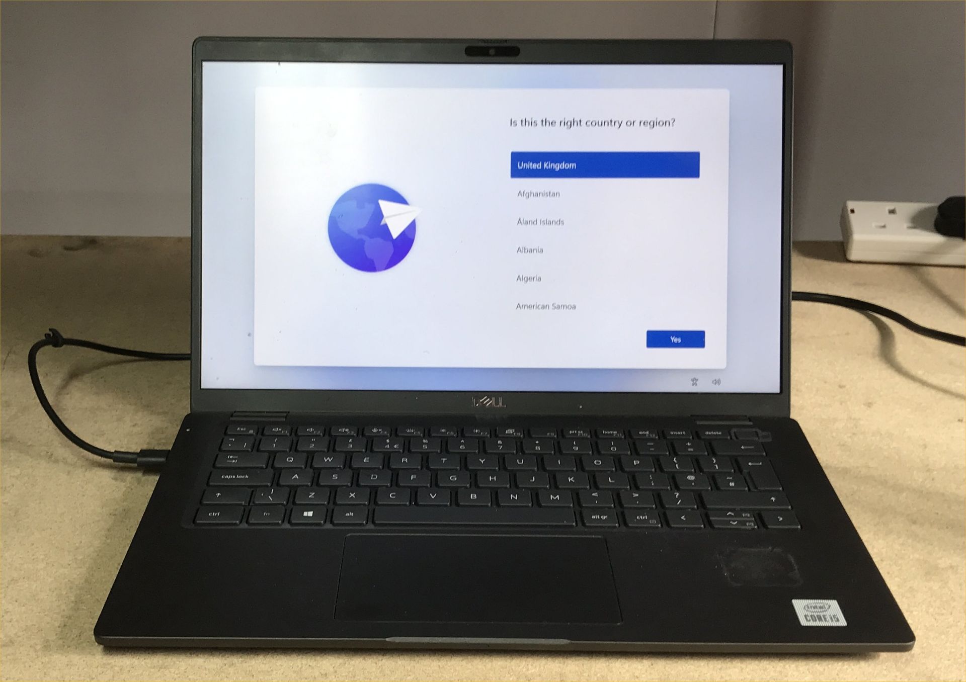 DELL LATITUDE 7410 LAPTOP, INTEL I5-1021U CPU, 8GB RAM, 256GB SSD, DATA WIPED WITH WINDOWS 11