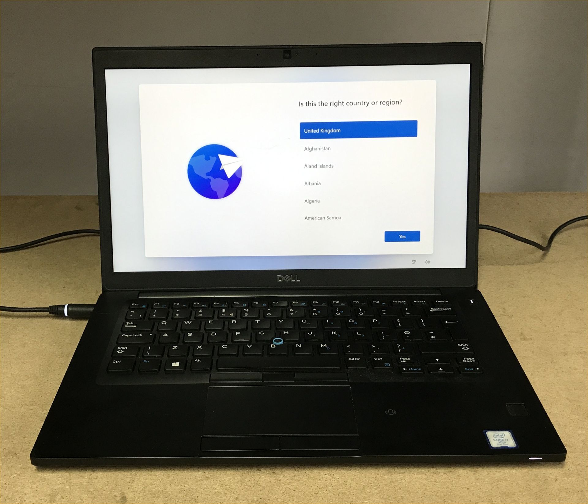 DELL LATITUDE 7450 LAPTOP, INTEL I7-8650U CPU, 8GB RAM, 256GB SSD, DATA WIPED WITH WINDOWS 11