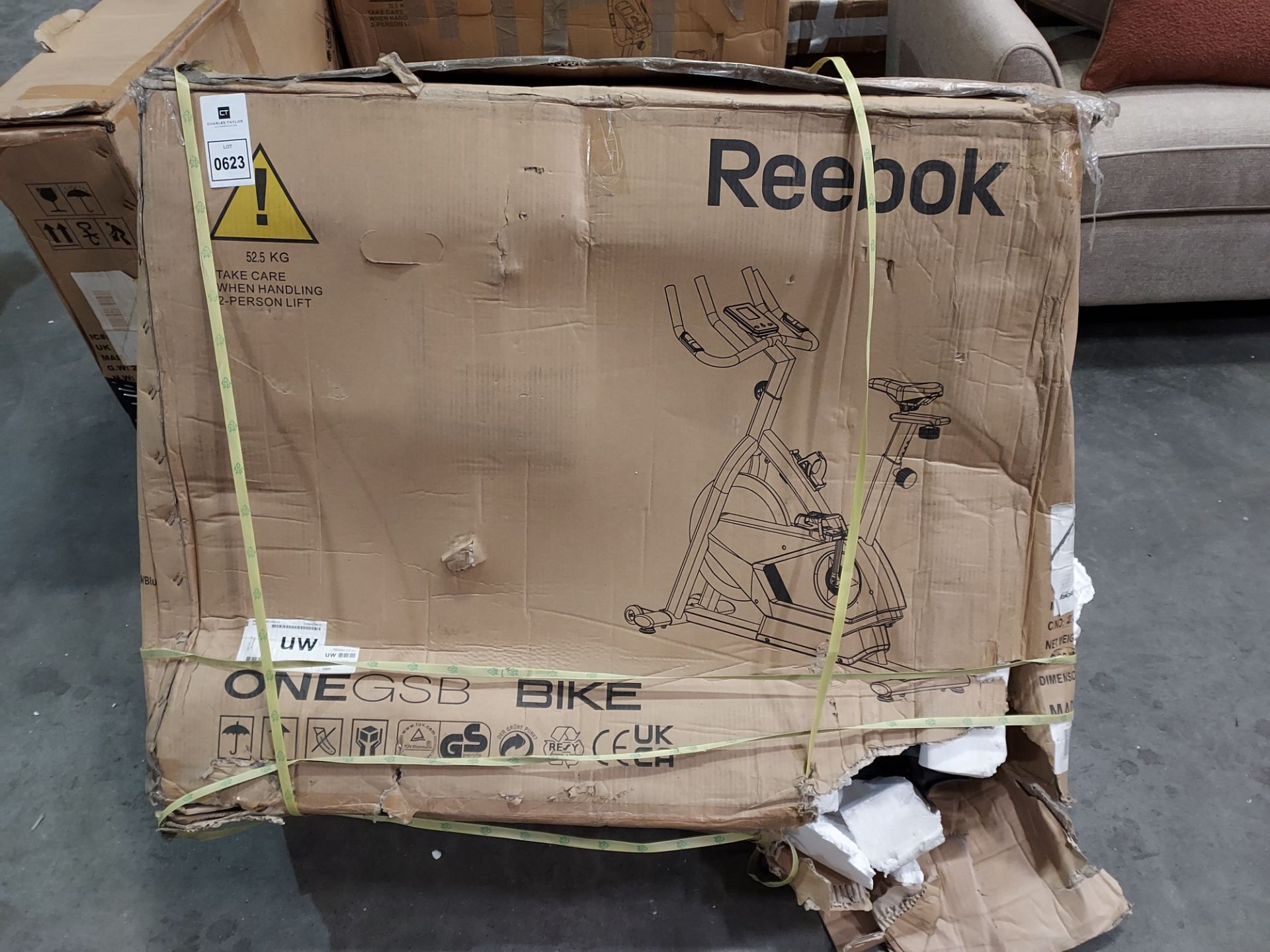 1 X BRAND NEW FACTORY SEALED REEBOK GSB IND X BIKE 00 IN BLACK GROSS WEIGHT 52.5 KGS (NOTE BOX IS - Image 2 of 2