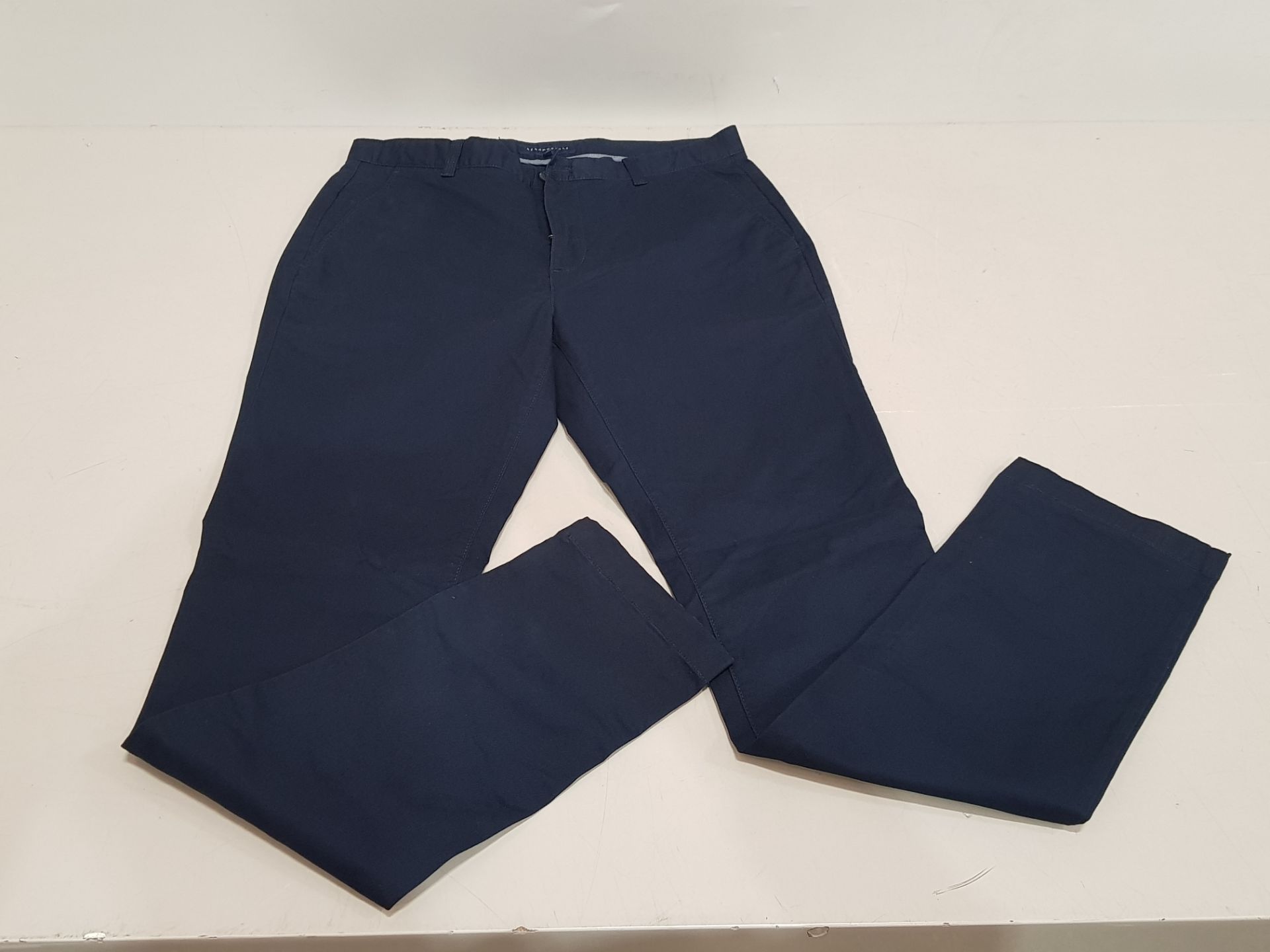 34 X BRAND NEW AEROPOSTALE MENS NAVY CORE CHINO PANTS IN MIXED SIZES FROM 28R TO 36R IN 3 BOXES