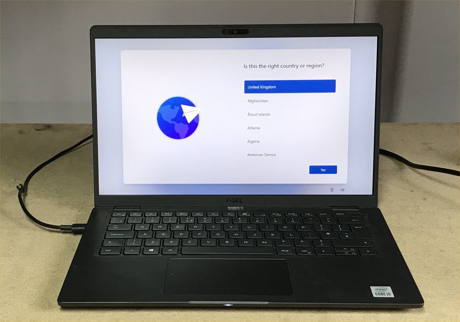 DELL LATITUDE 7410 LAPTOP, INTEL I5-1021U CPU, 8GB RAM, 256GB SSD, DATA WIPED WITH WINDOWS 11