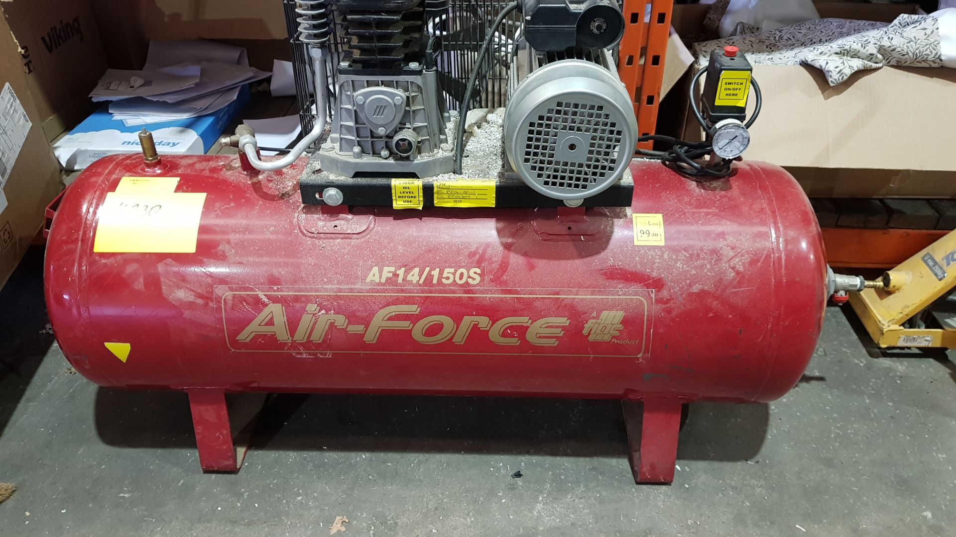 1 X AIR FORCE 160 LITRES AIR COMPRESSOR - AF14/150S