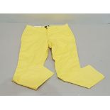 30 X BRAND NEW AEROPOSTALE WOMEN'S CHINO'S IN YELLOW SIZE 32R IN ONE BOX