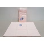 24 X BRAND NEW MUSBURY SUPERSOFT N DRY BATH TOWELS - ALL IN PEACH COLOUR ( SIZE : 70 X 135 CM ) - IN