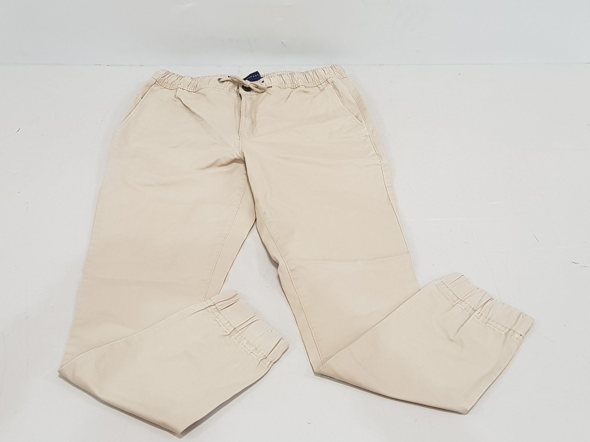 22 X BRAND NEW AEROPOSTALE MENS ANKLE CUFF CHINOS IN CREAM SIZES 9 IN SIZE 32R AND 13 IN SIZE 36R IN